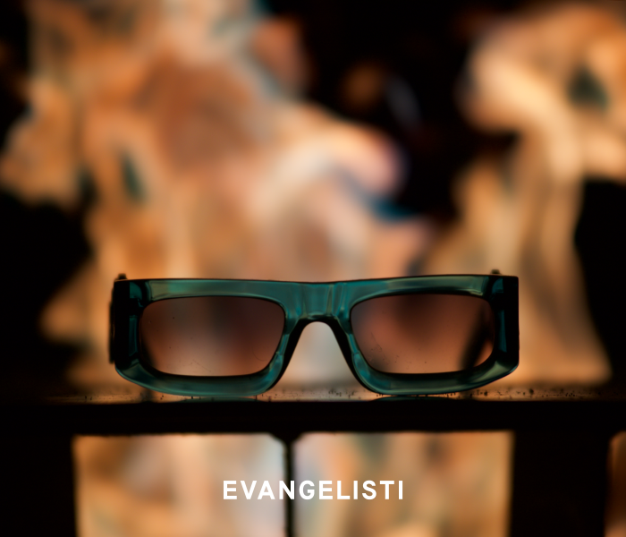 Evangelisti - In a white box